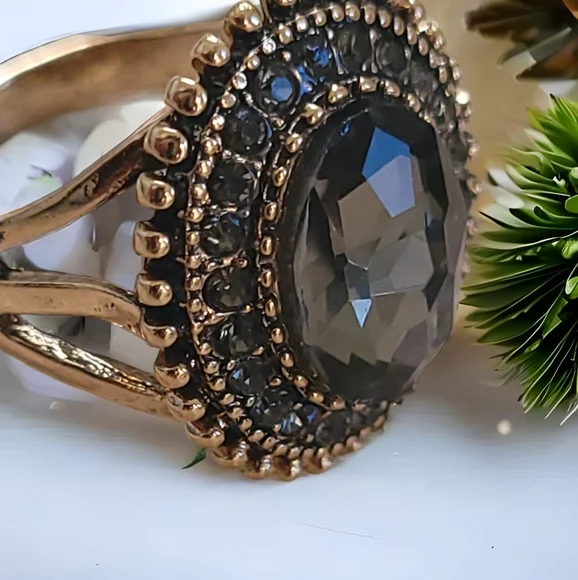 VINTAGE CRYSTAL TURKISH DESIGN ANTIQUE RING - Picture 2 of 4